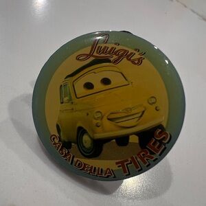 Disney Trading Pin - Cars Luigi's Casa Della Tires